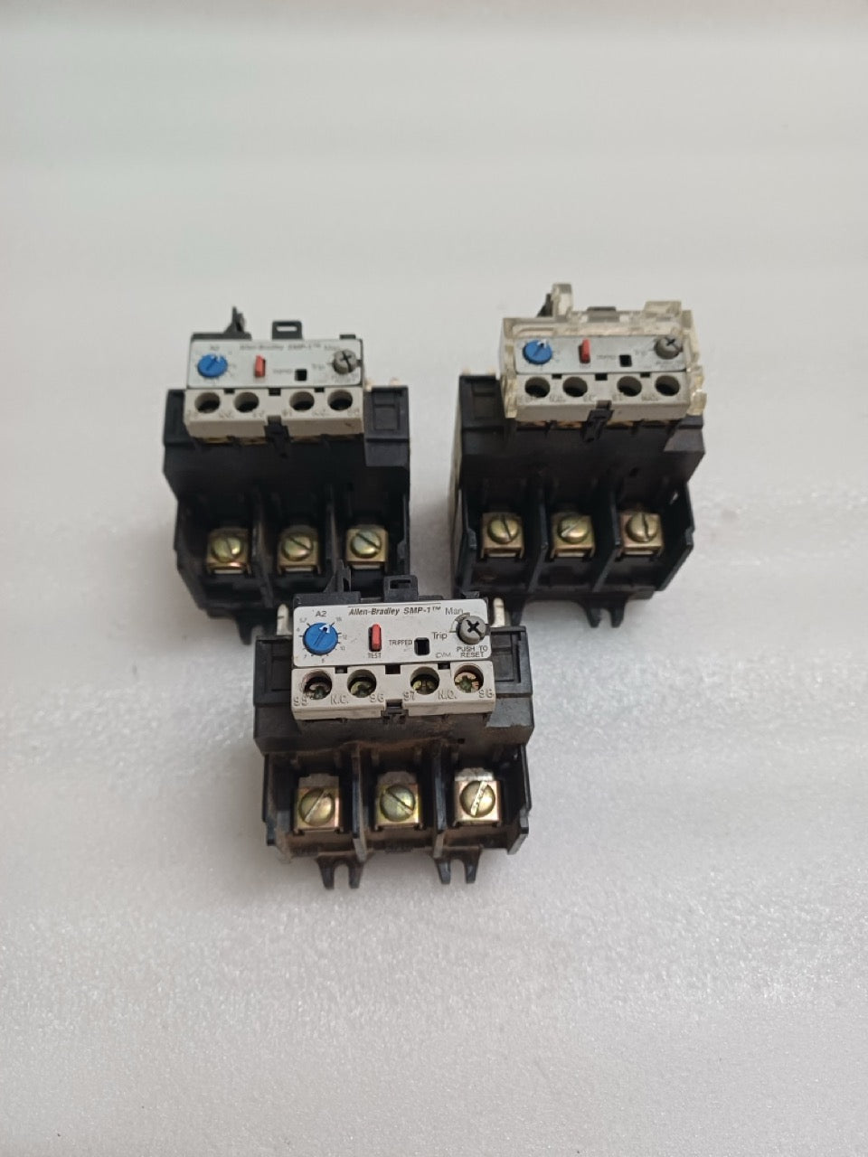 ALLEN-BRADLEY BULLETIN 592 SMP CAT 592-A2GA SOLID-STATE MOTOR OVERLOAD RELAY