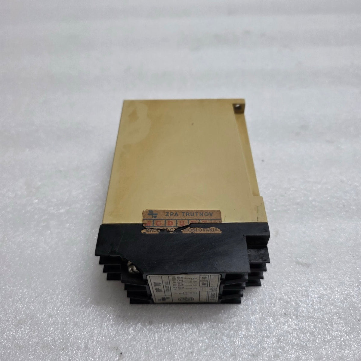 ZPA TRUTNOV RP 701 INDUSTRIAL CONTROL RELAY CSN 35 3402 110V AC