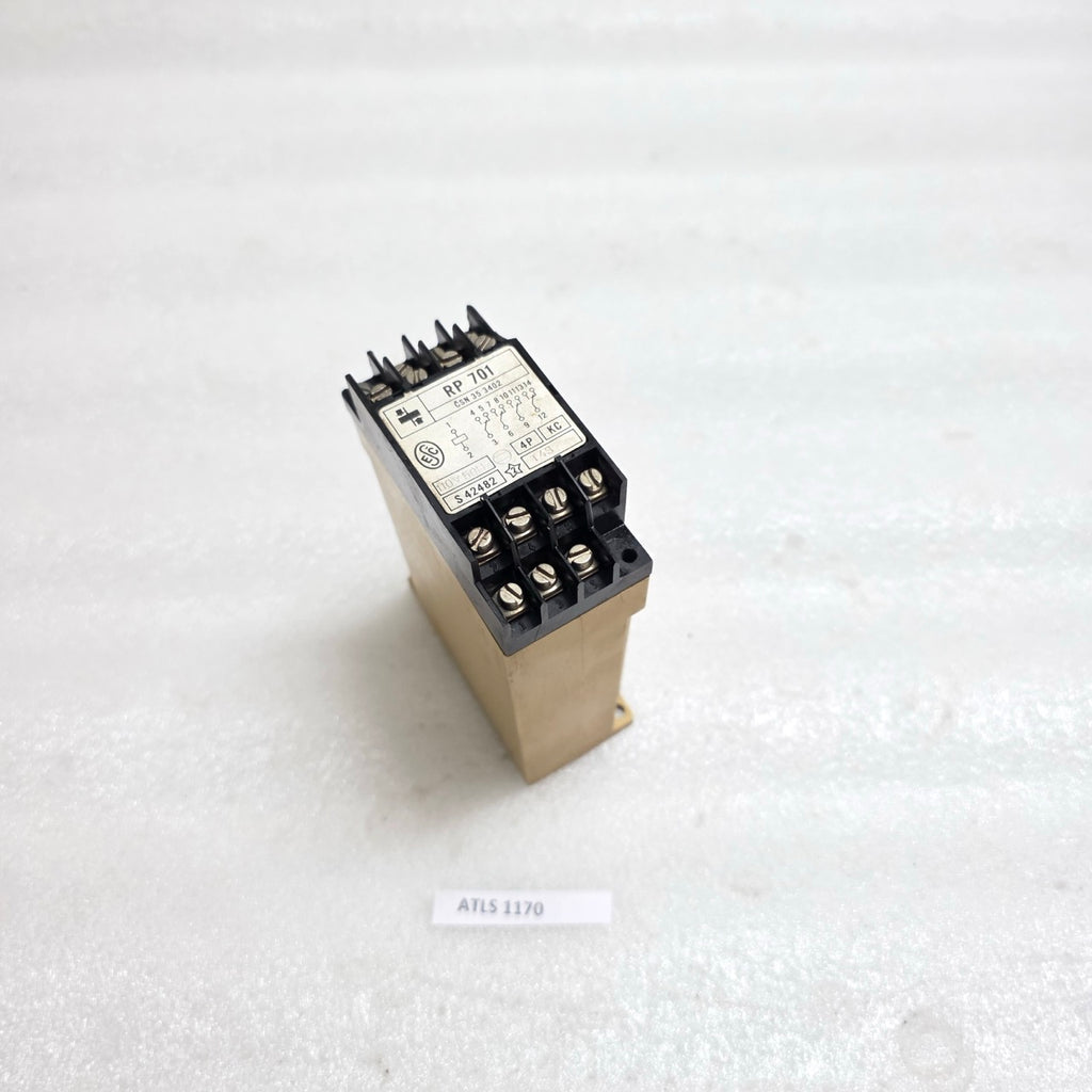 ZPA TRUTNOV RP 701 INDUSTRIAL CONTROL RELAY CSN 35 3402 110V AC