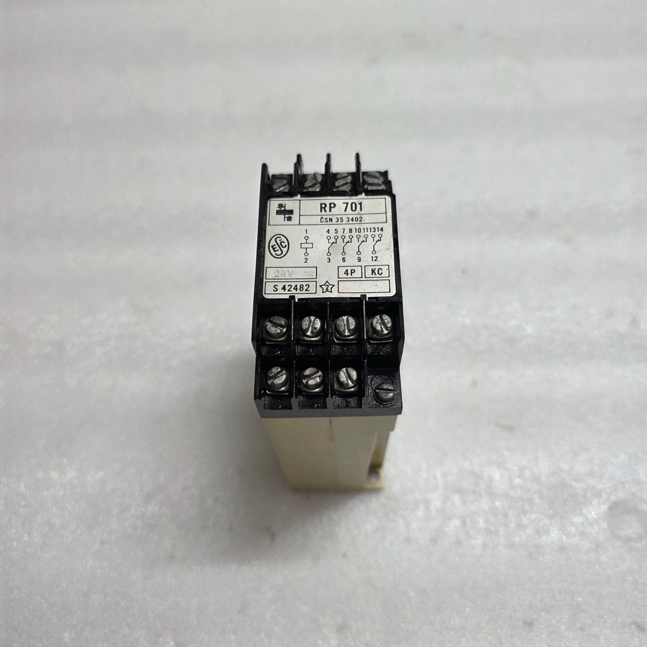 ZPA TRUTNOV RP 701 INDUSTRIAL CONTROL RELAY 24V DC ČSN 35 3402