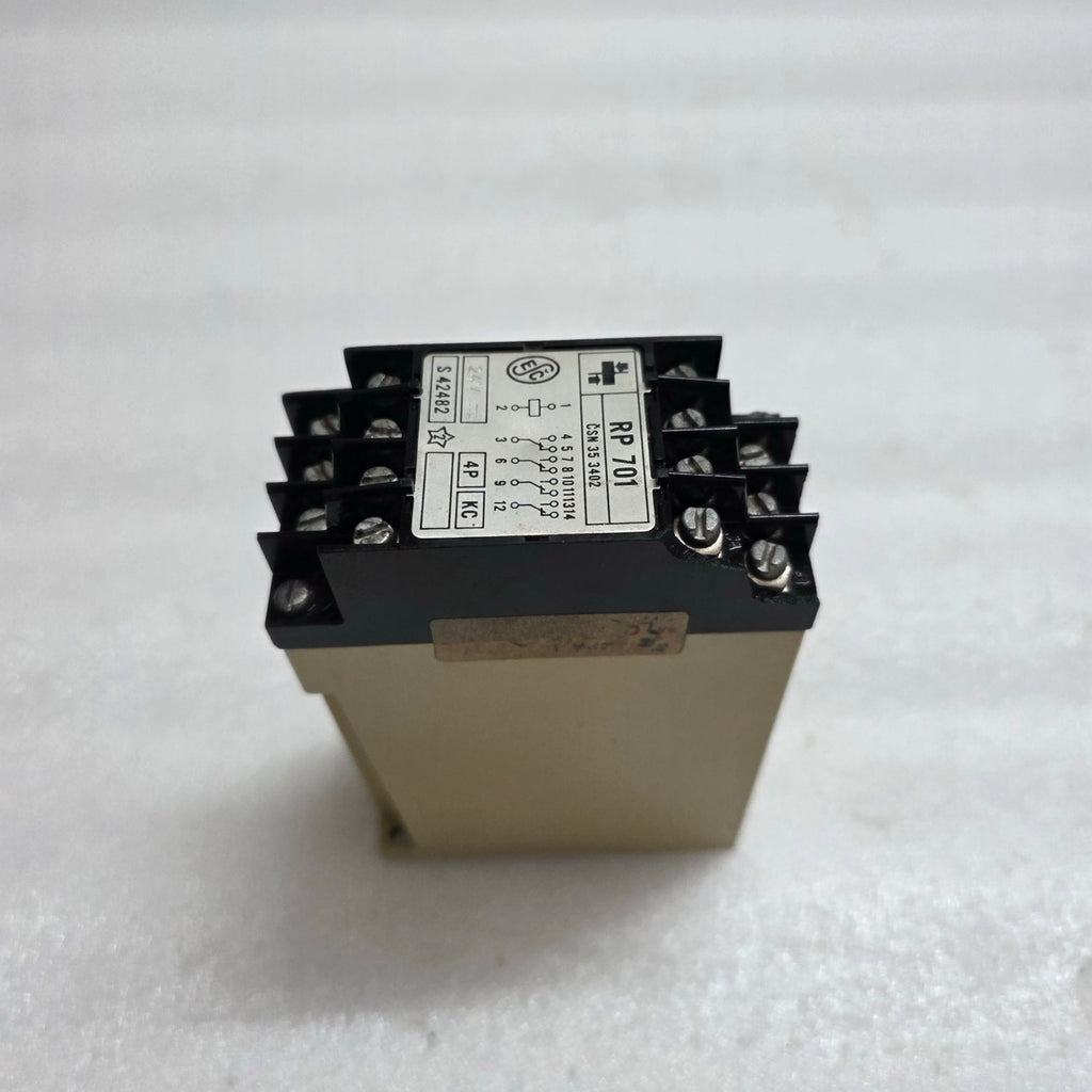 ZPA TRUTNOV RP 701 INDUSTRIAL CONTROL RELAY 24V DC ČSN 35 3402