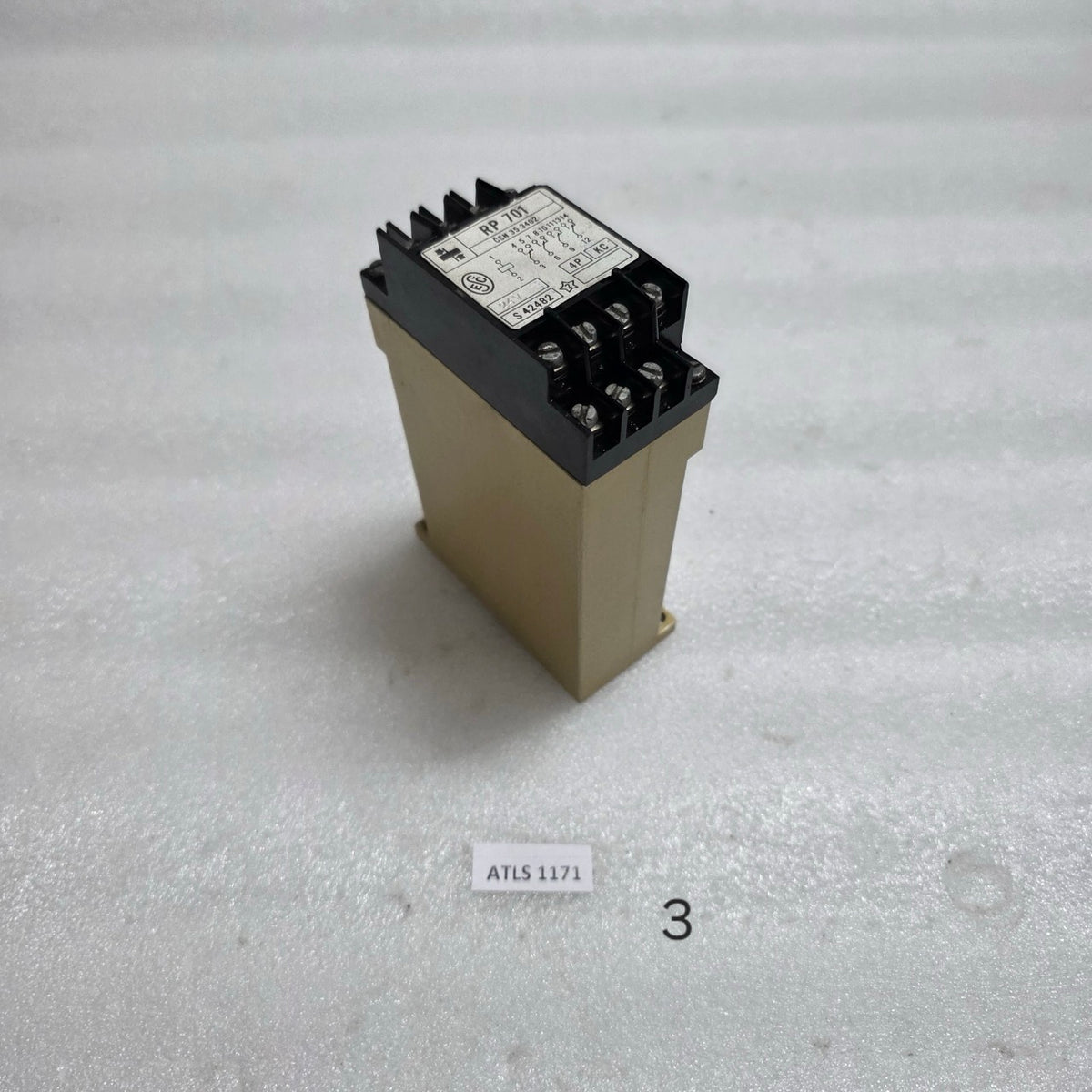 ZPA TRUTNOV RP 701 INDUSTRIAL CONTROL RELAY 24V DC ČSN 35 3402