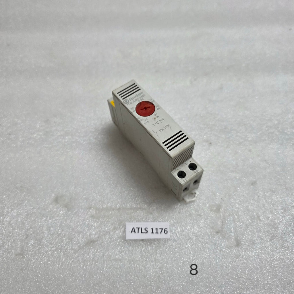 FINDER 7T.81.0.000.2403 PANEL THERMOSTAT