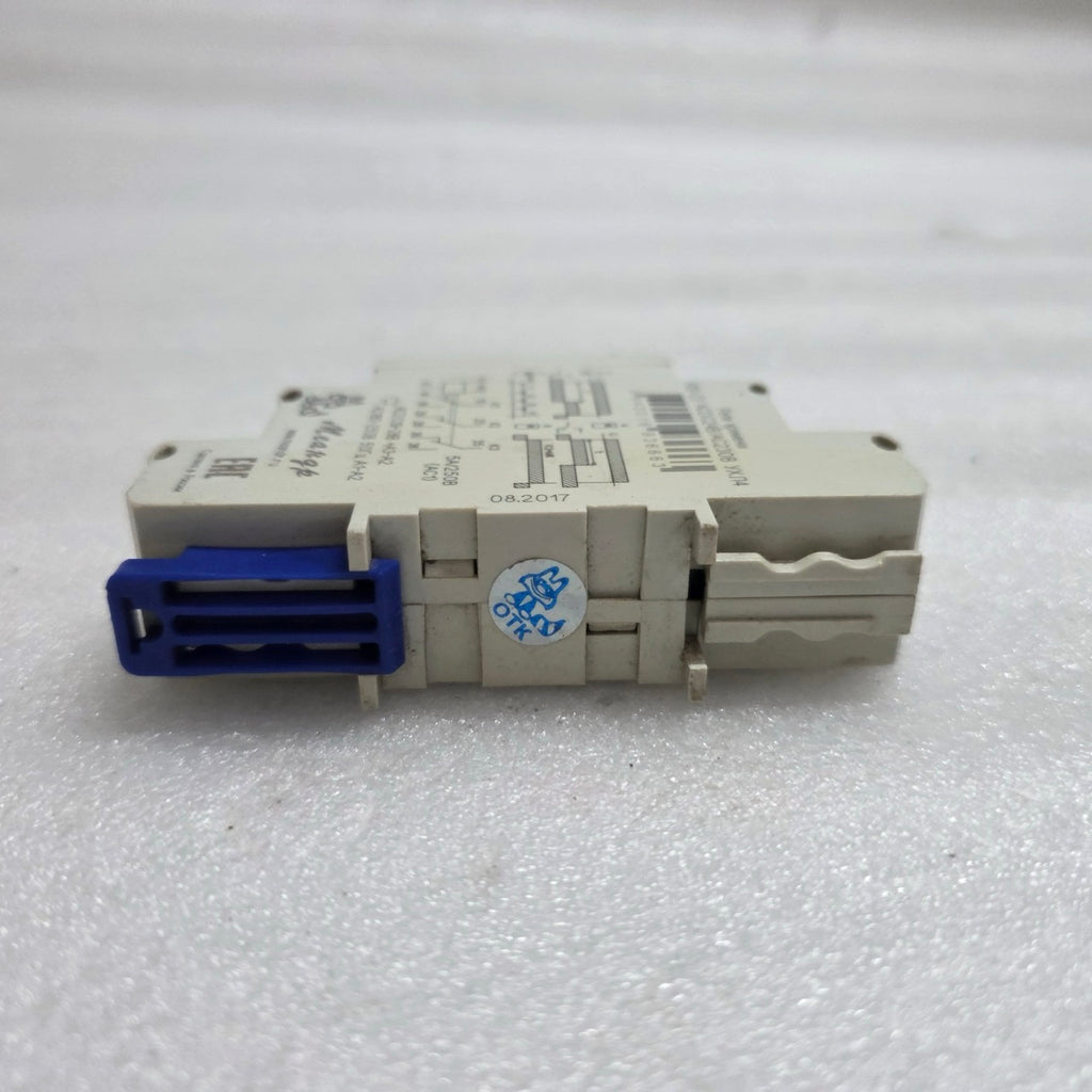 MEANDR PB3-22 TIME RELAY AC-DC 24V / AC230 V