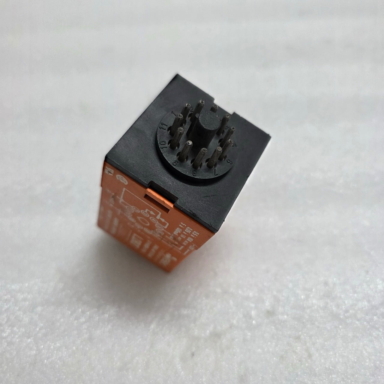 SYRELEC LIR.T CURRENT CONTROL RELAY 110VAC