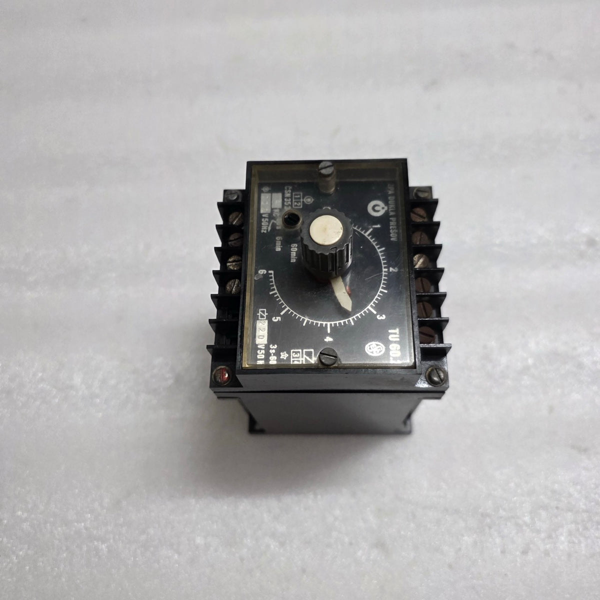 ZPA DUKLA PREŠOV TU 60.2 MECHANICAL TIME DELAY RELAY 220V