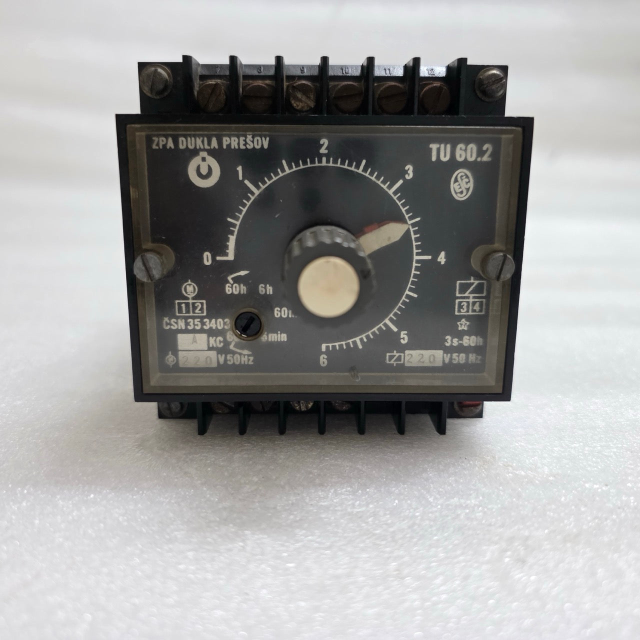ZPA DUKLA PREŠOV TU 60.2 MECHANICAL TIME DELAY RELAY 220V