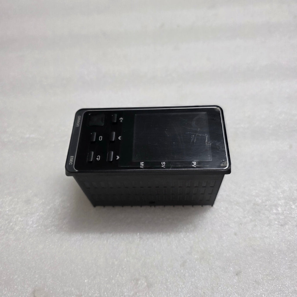 OMRON E5EC-RX2ASM-000 DIGITAL TEMPERATURE CONTROLLER 100-240V