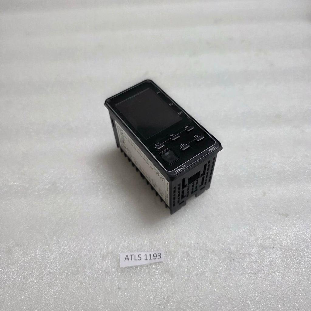 OMRON E5EC-RX2ASM-000 DIGITAL TEMPERATURE CONTROLLER 100-240V