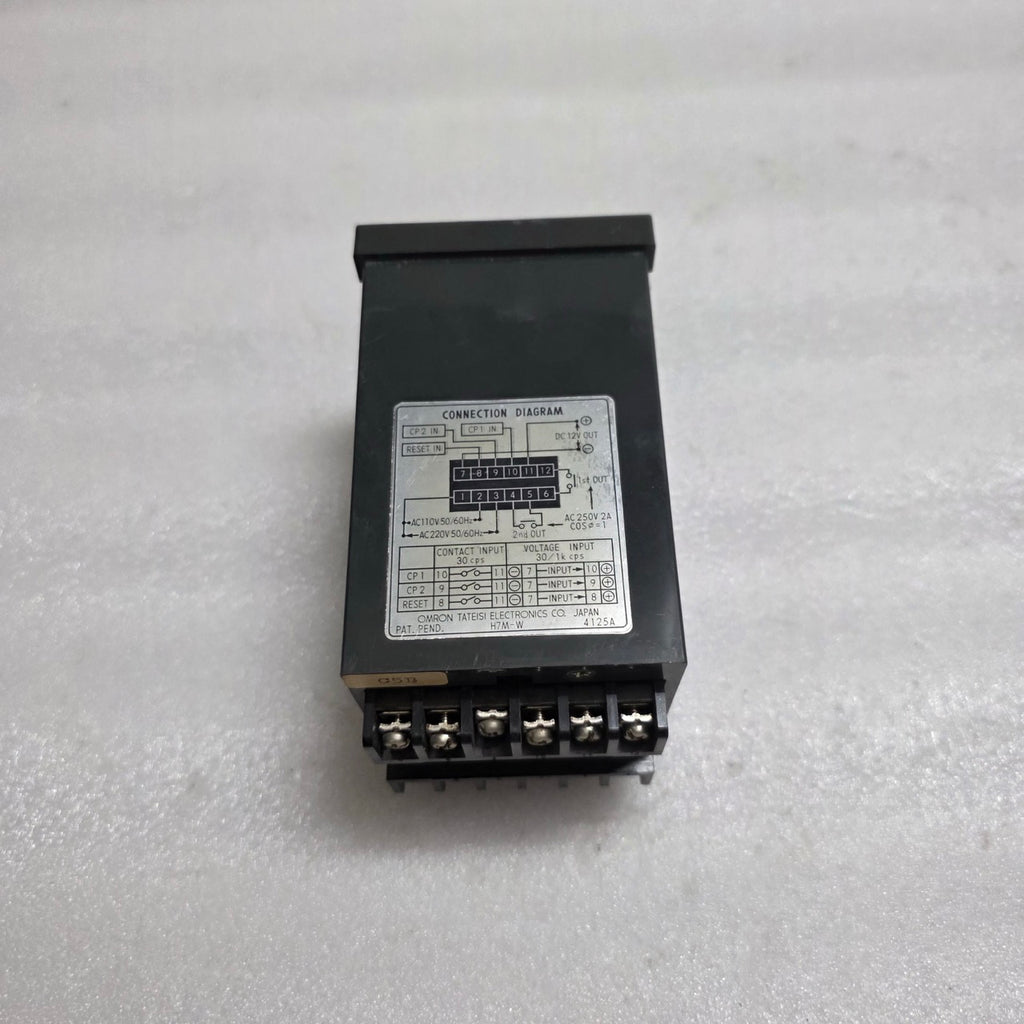 OMRON H7M-W 4D DIGITAL COUNTER 110/220 VAC