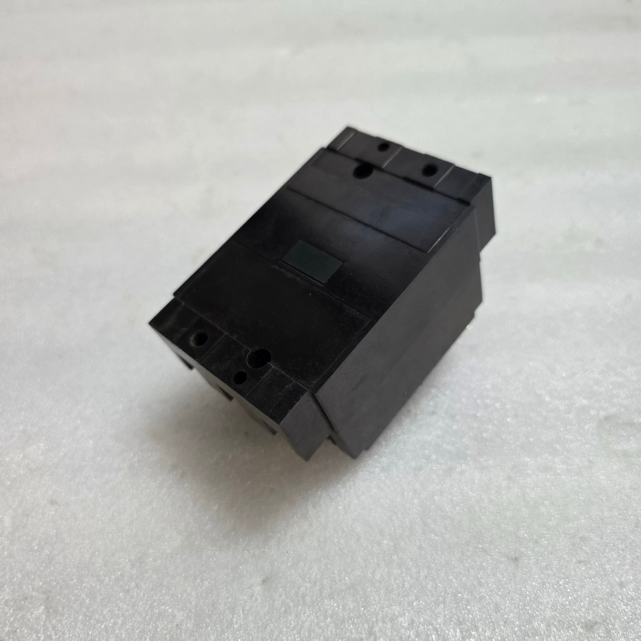 DONG-A ELECTRIC DB23C 3-POLE MOLDED CASE CIRCUIT BREAKER