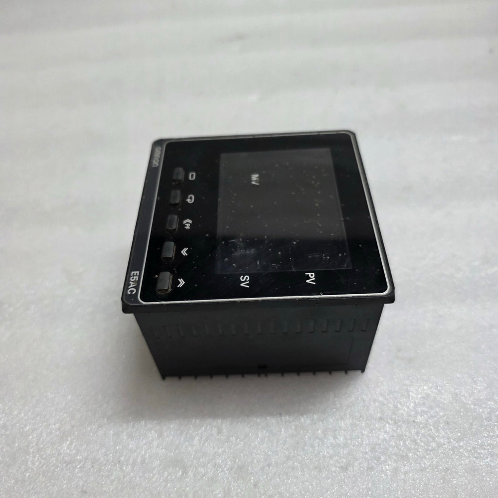 OMRON E5AC-RX3ASM-800 DIGITAL TEMPERATURE AND PROCESS CONTROLLER 100-240VAC