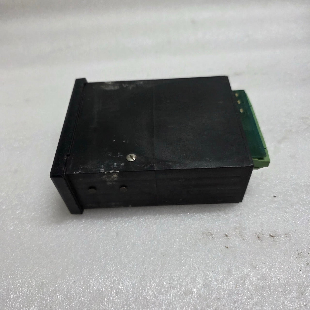WALDSEE ELECTRONIC 130.010. INDUSTRIAL MEASURING DEVICE 196-253V (AC)
