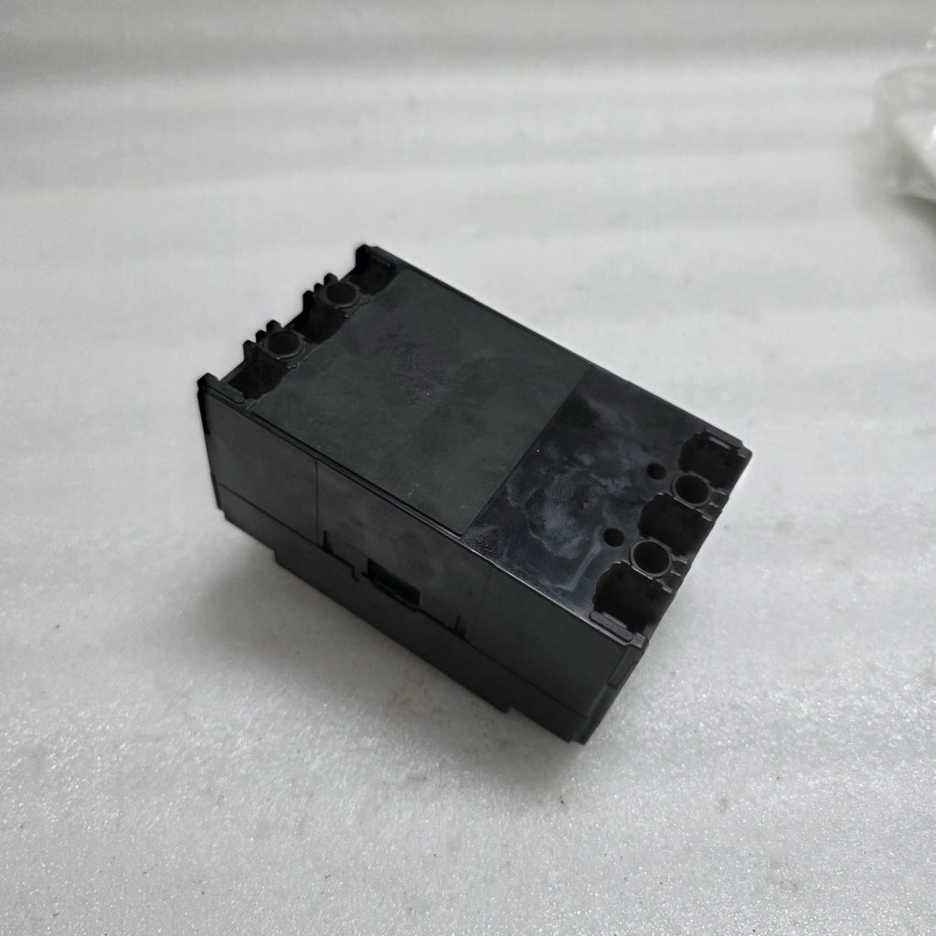 MITSUBISHI ELECTRIC MB30-SS 3-POLE CIRCUIT BREAKER 10A
