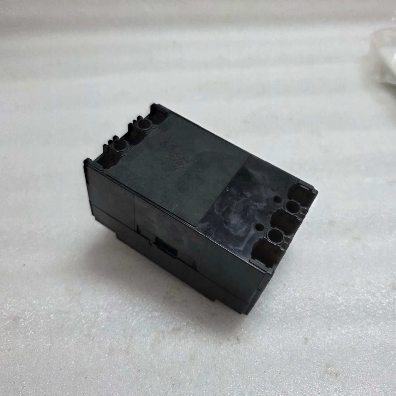 MITSUBISHI ELECTRIC MB30-SS 3-POLE CIRCUIT BREAKER 10A