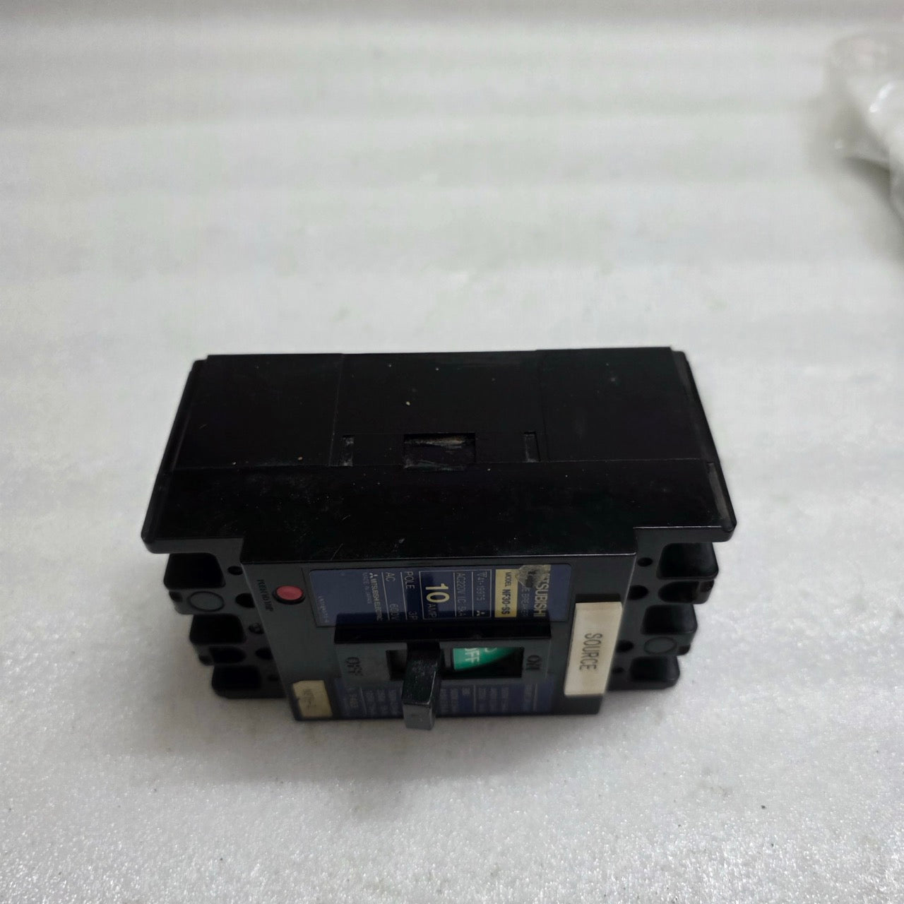 MITSUBISHI ELECTRIC NF30-SS 3-POLE CIRCUIT BREAKER 10A