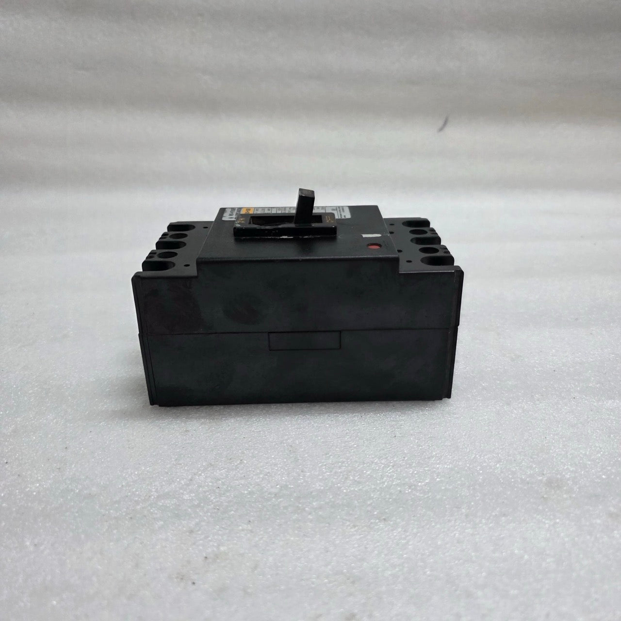 MITSUBISHI NF30-SB 3-POLE CIRCUIT BREAKER 15A
