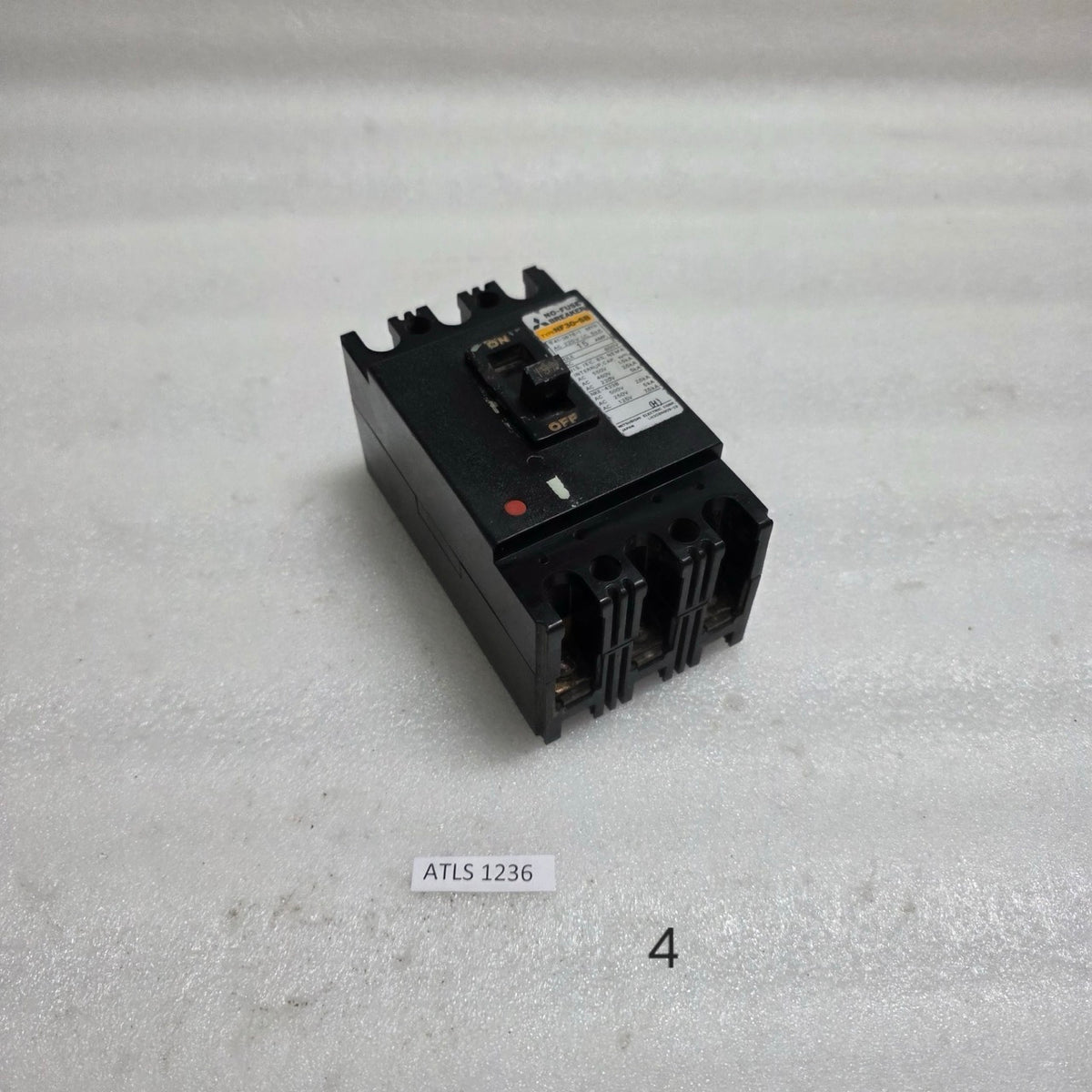 MITSUBISHI NF30-SB 3-POLE CIRCUIT BREAKER 15A