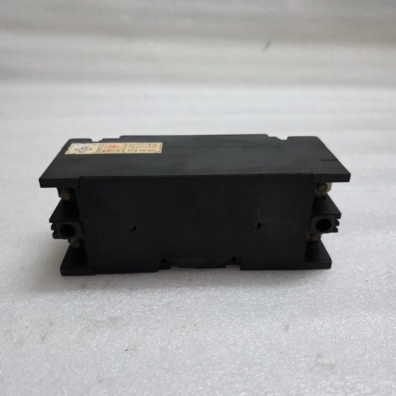 GOLDSTAR ABS 52 2-POLE CIRCUIT BREAKER 30A 5-3-906