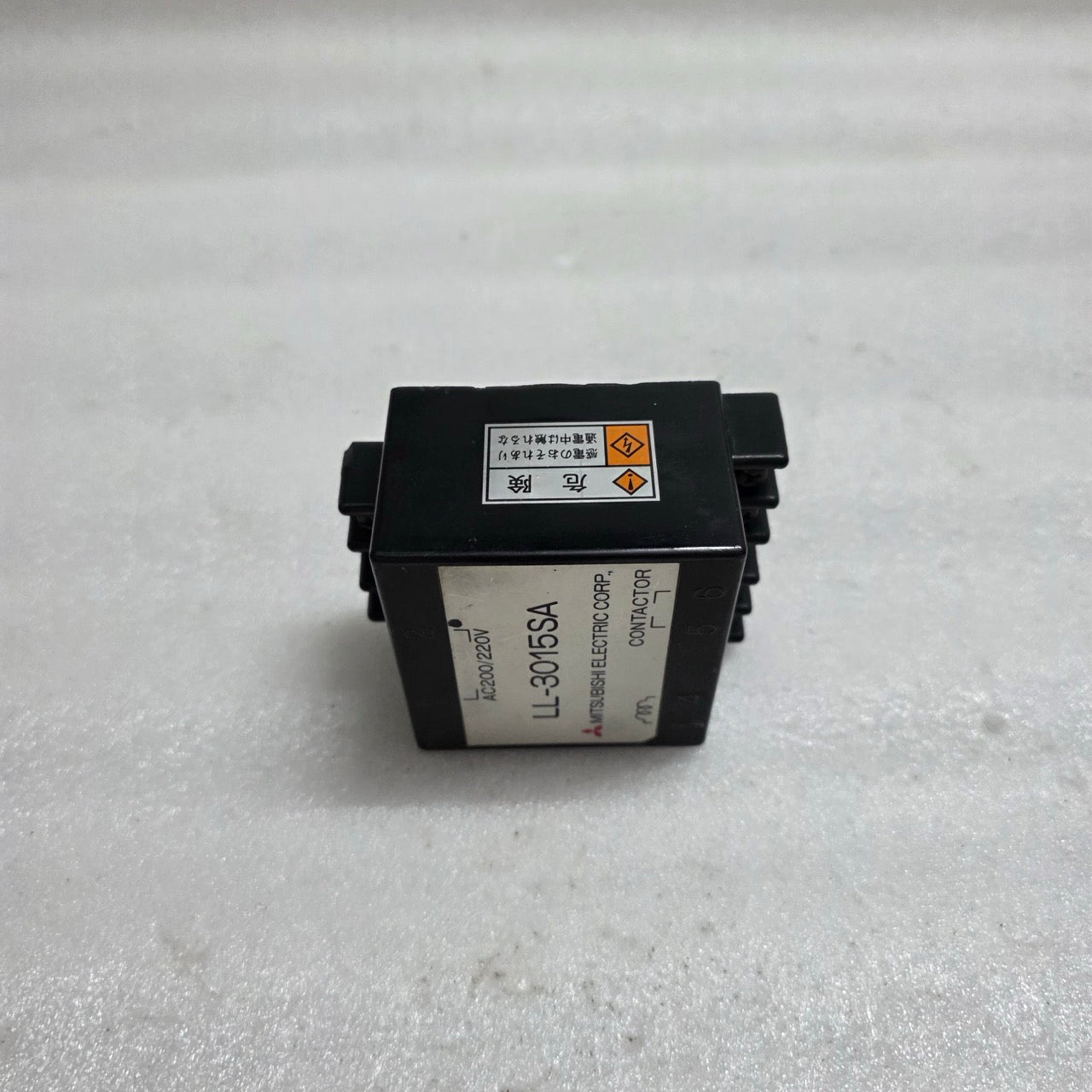 MITSUBISHI LL-3015SA ELECTRICAL CONTACTOR AC200/220V