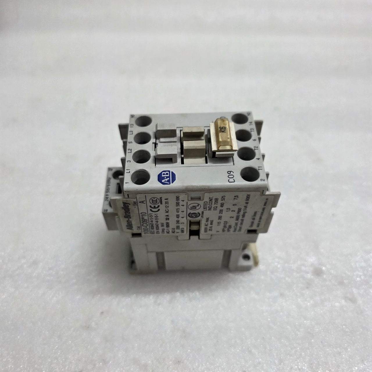 ALLEN-BRADLEY 100-C09-10 SER A CONTRACTOR COIL VOLTAGE 24V AC
