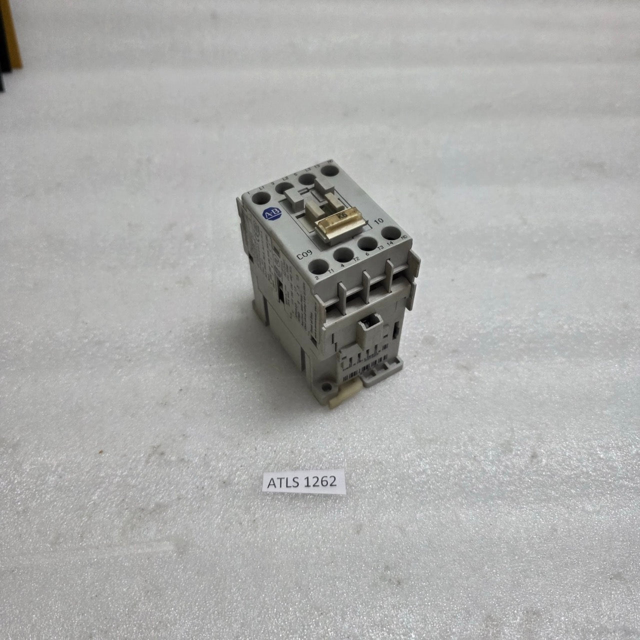 ALLEN-BRADLEY 100-C09-10 SER A CONTRACTOR COIL VOLTAGE 24V AC