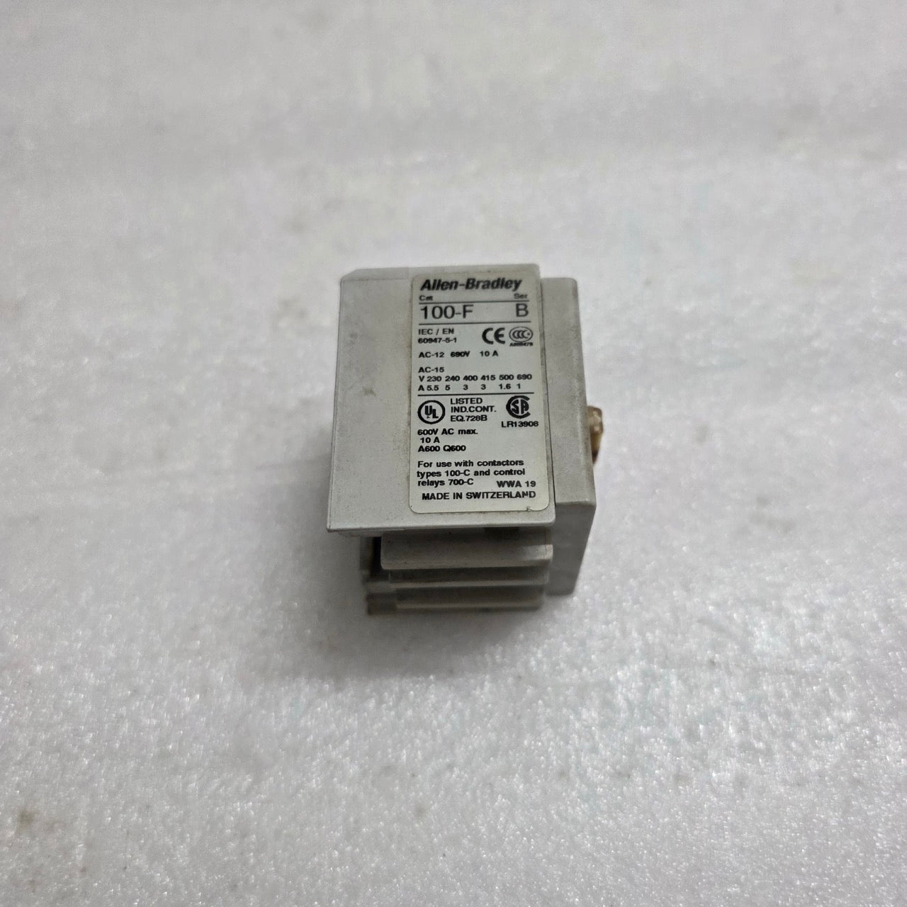 2 UNIT X ALLEN BRADLEY CAT 100-F SER B AUXILIARY CONTACT BLOCK LOT OF 2 UNIT