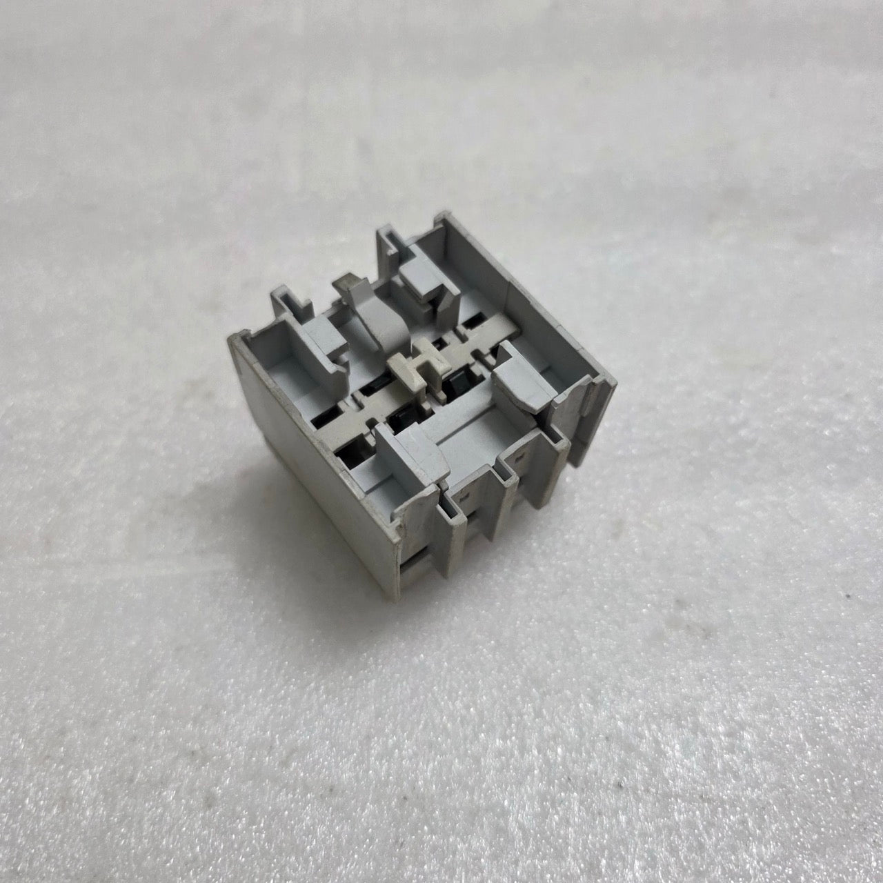 2 UNIT X ALLEN BRADLEY CAT 100-F SER B AUXILIARY CONTACT BLOCK LOT OF 2 UNIT