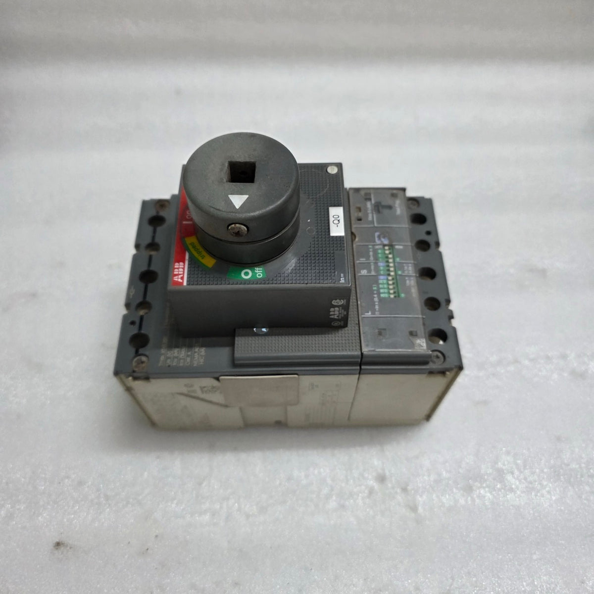 ABB XT4S 250 MOULDED CASE CIRCUIT BREAKER (MCCB) 3-POLE 250A 1SDA068475R1
