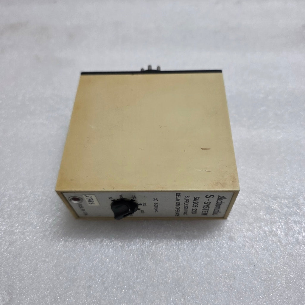 ELECTROMATIC SA 205 220 DELAY ON OPERATE TIMER RELAY 220V