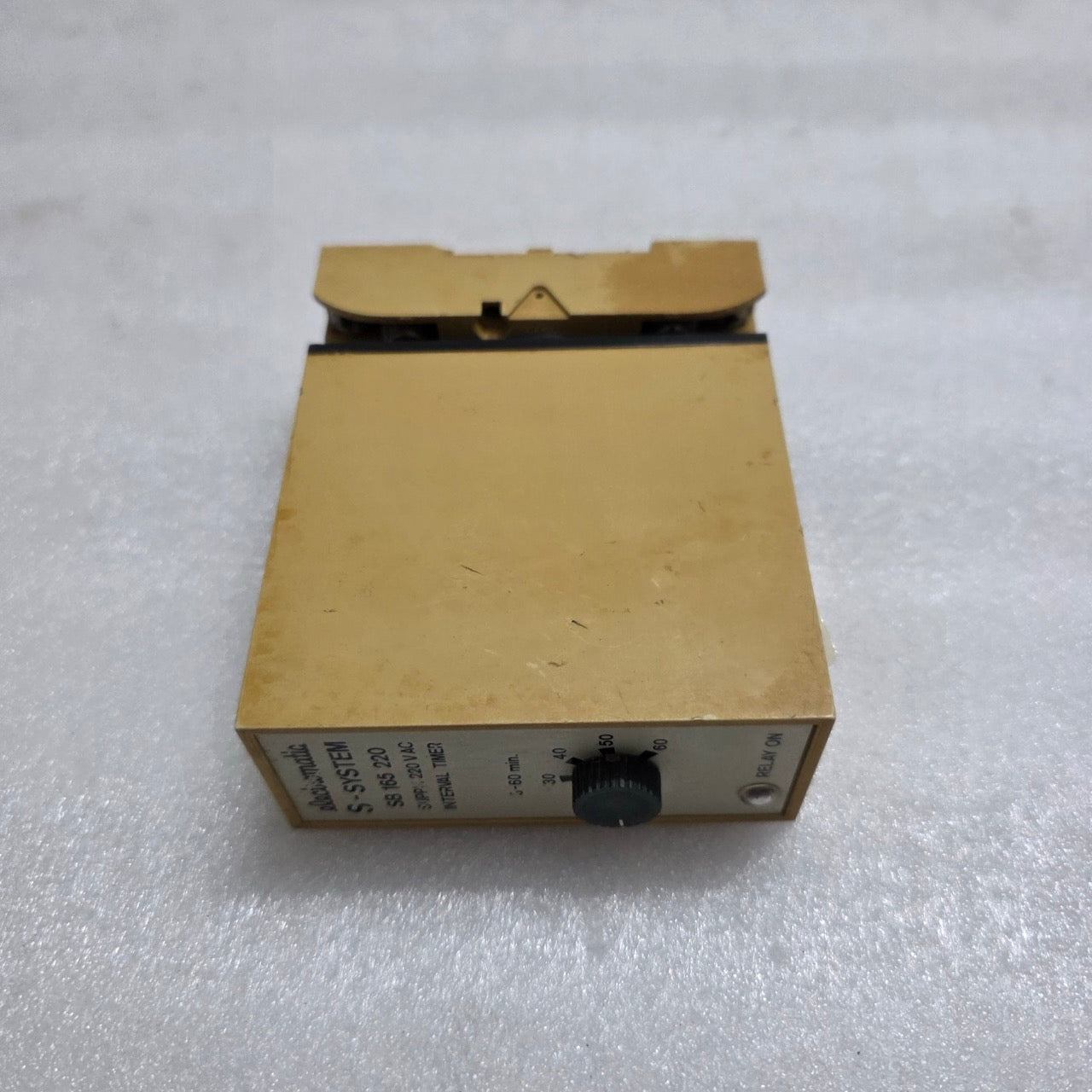 ELECTROMATIC S-SYSTEM SB 165 220 INTERVAL TIMER RELAY, 220 VAC, 3-60 MIN