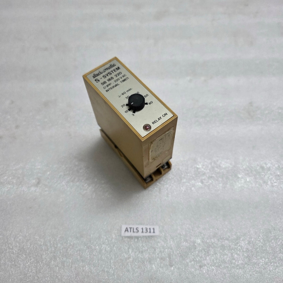 ELECTROMATIC S-SYSTEM SB 165 220 INTERVAL TIMER RELAY, 220 VAC, 3-60 MIN