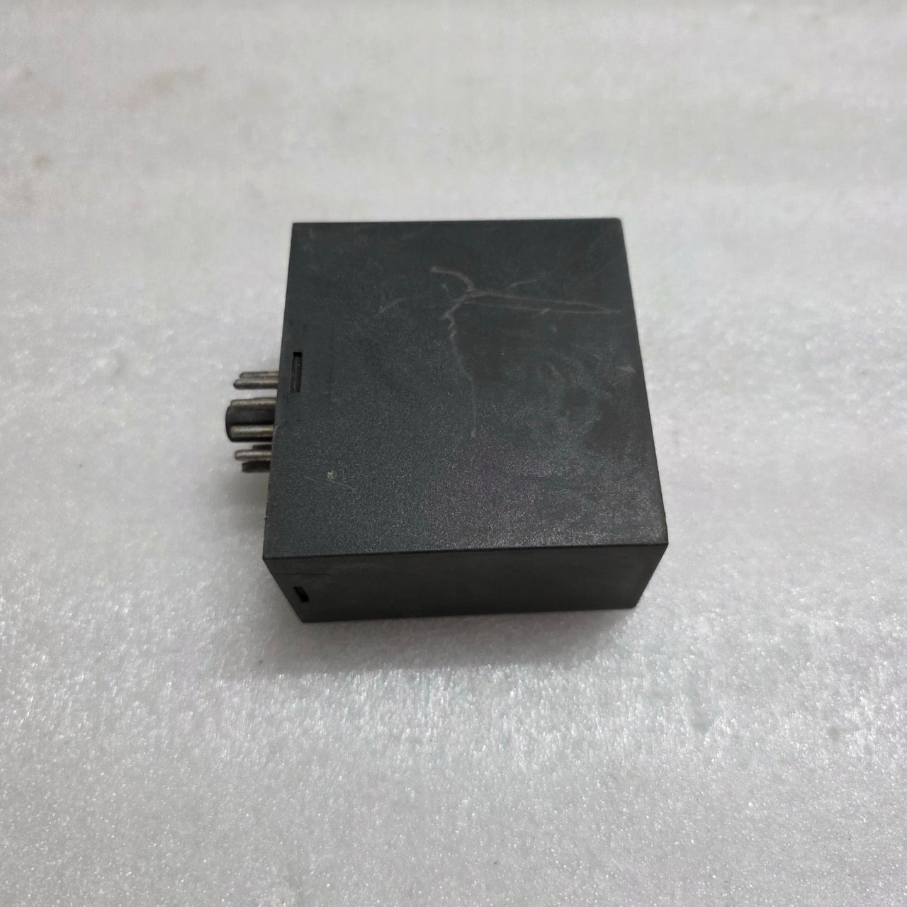 LOVATO LA3E SINGLE-PHASE MAX CURRENT MONITORING RELAY 110V