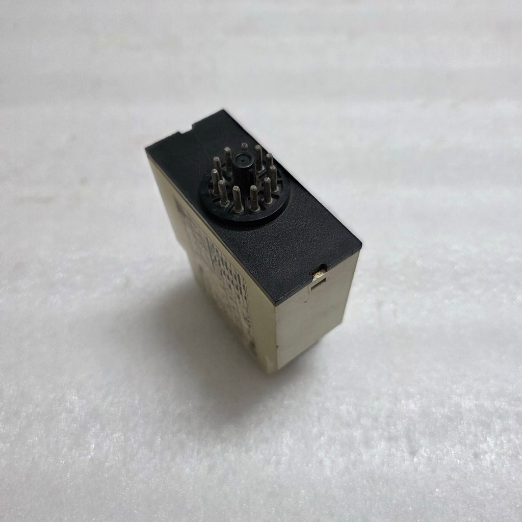 CARLO GAVAZZI PMC01D230 MULTIFUNCTION TIMER RELAY 230V