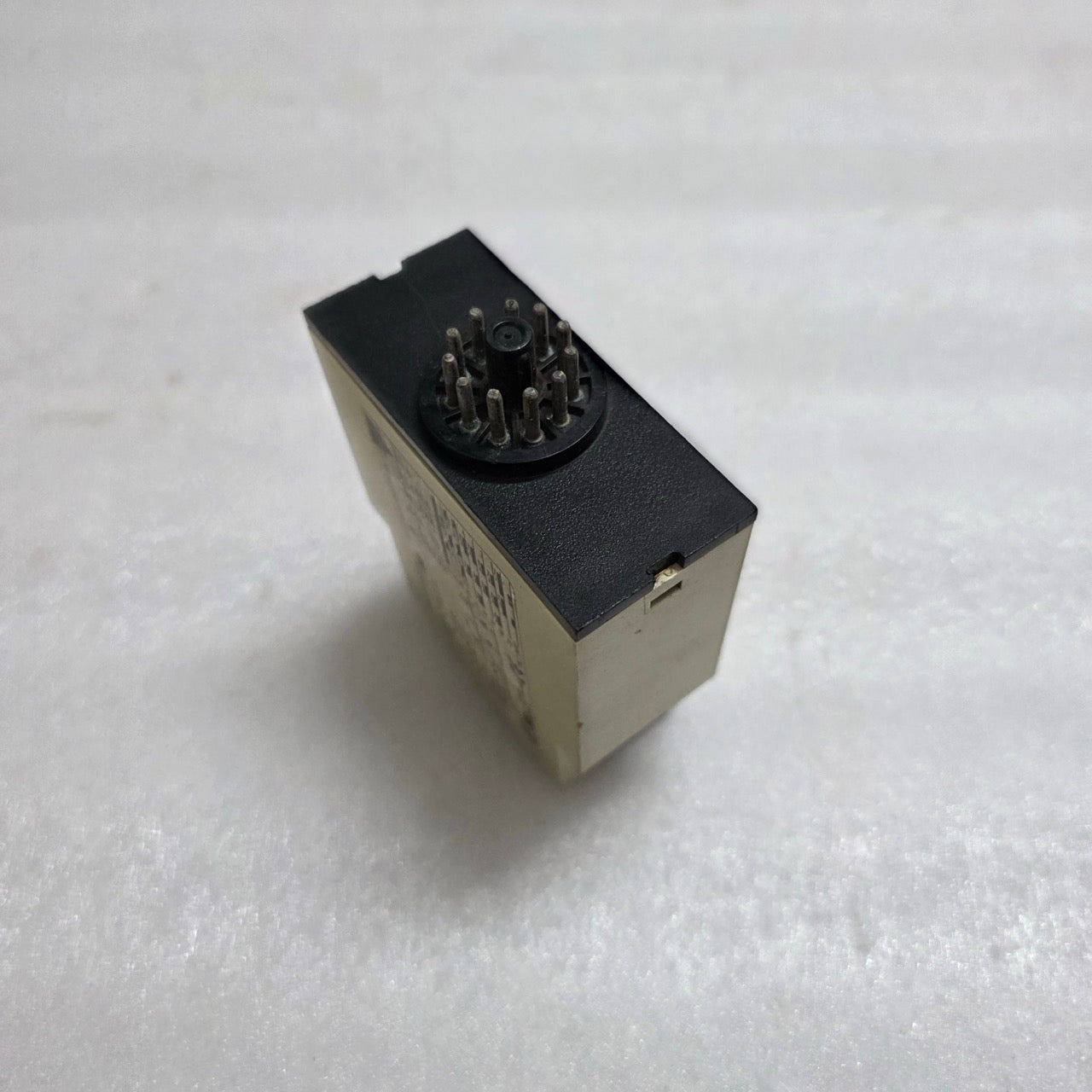 CARLO GAVAZZI PMC01D230 MULTIFUNCTION TIMER RELAY 230V
