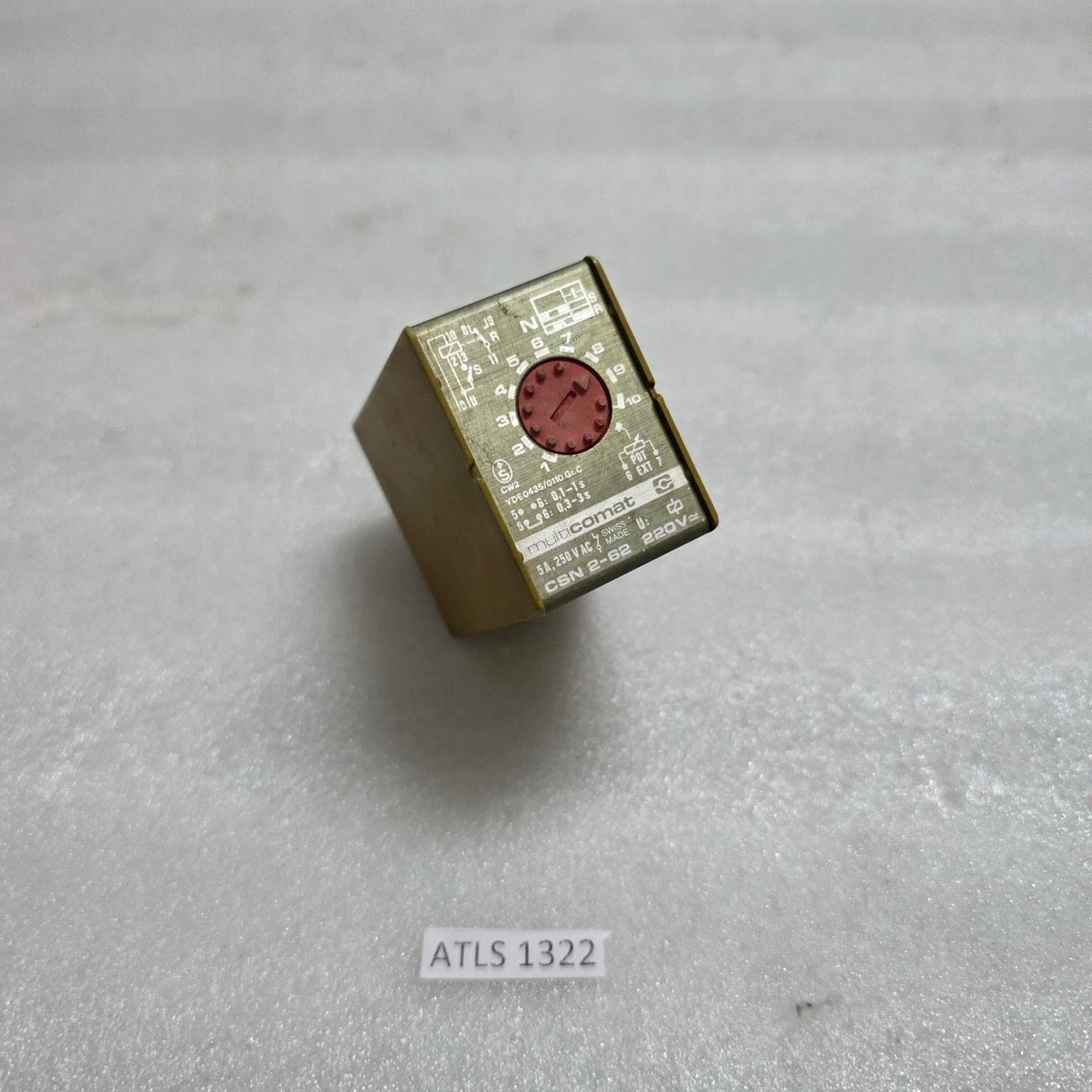 MULTICOMAT CSN 2-62 TIME DELAY RELAY 220 VAC 0.1-3S RANGE
