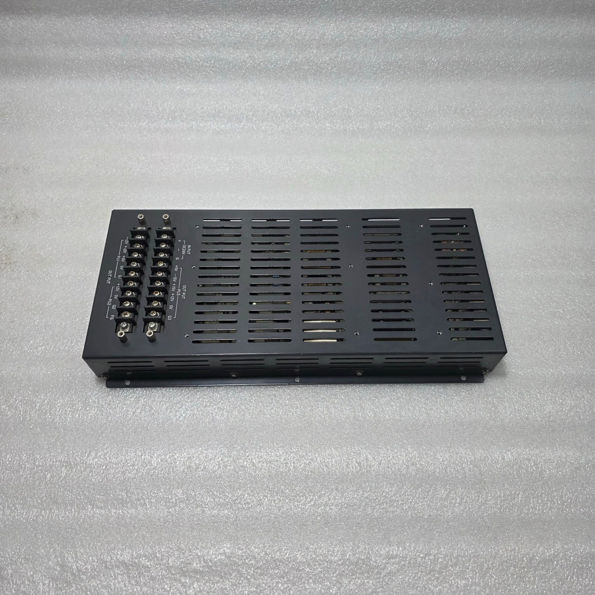 TERASAKI ES201A MULTI-OUTPUT DC POWER SUPPLY UNIT