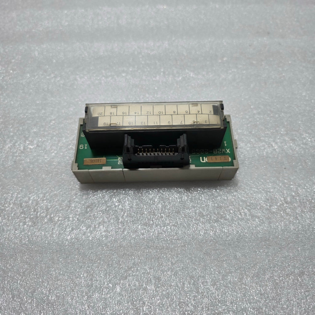 LOT OF 6 OMRON XW2B-20G5 CONNECTOR-TERMINAL BLOCK CONVERSION UNIT LOT OF 6 UNIT