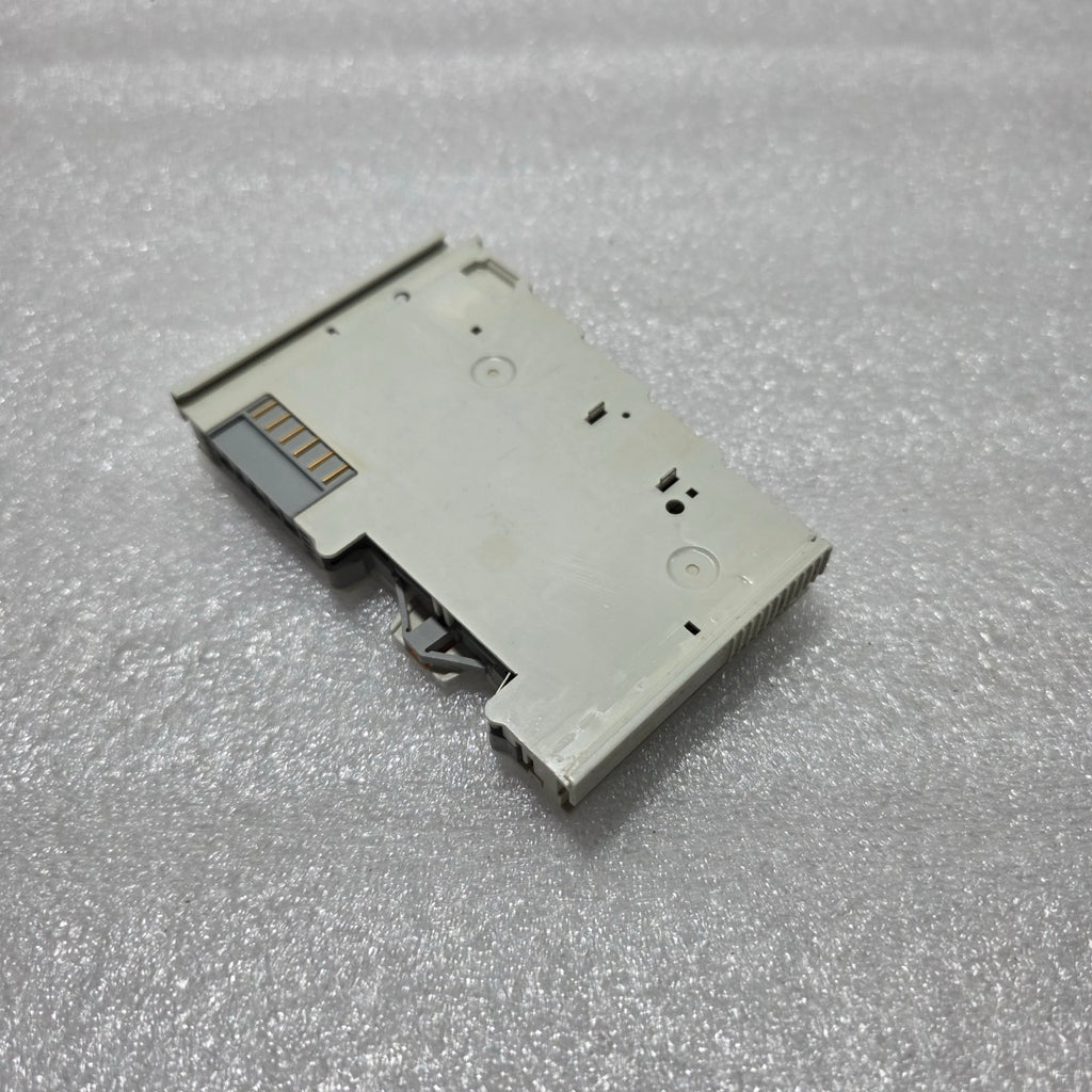 LOT OF 2 X WAGO 750-530 8-CHANNEL DIGITAL OUTPUT MODULE DC 24 V LOT OF 2 UNIT