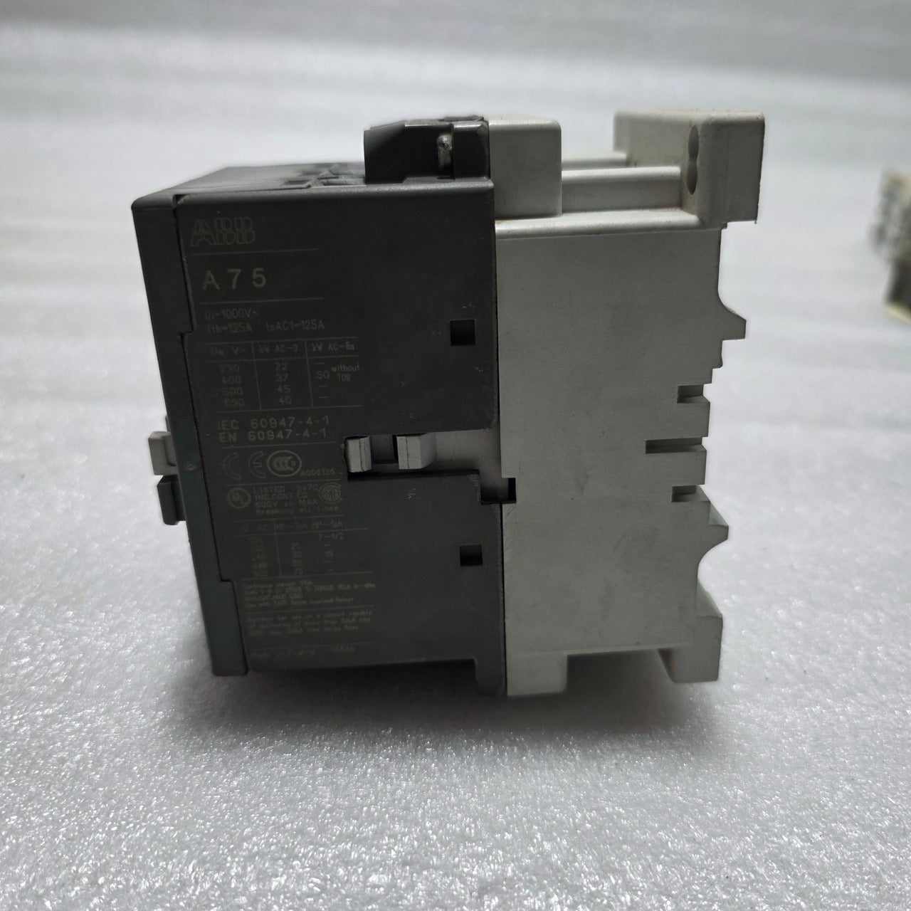ABB A75-30-00 3-POLE BLOCK CONTACTOR 125A COIL VOLTAGE 200-220VAC