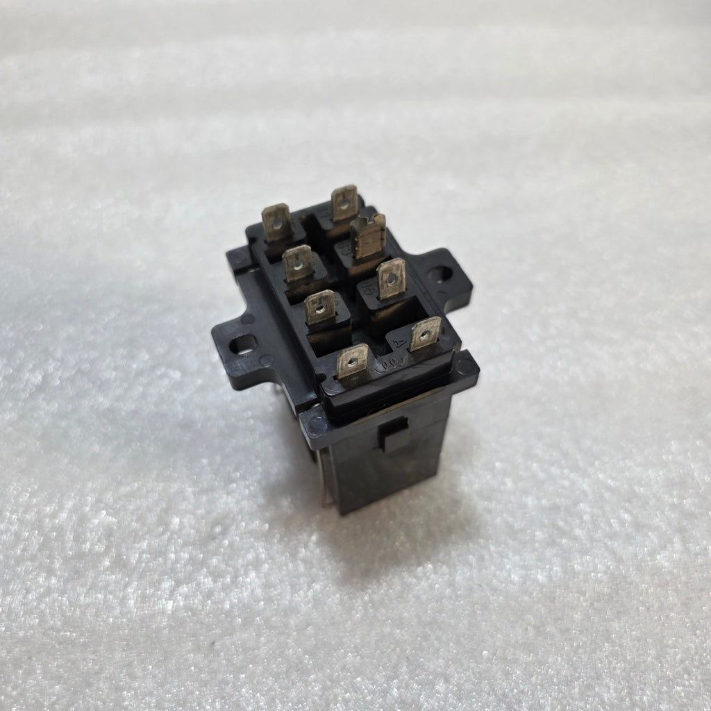 MATSUSHITA ELECTRIC VC15FA POWER RELAY CONTACTOR BW5152102K COIL VOLTAGE 100V