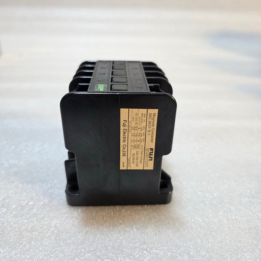 FUJI ELECTRIC SRC3631-5-1 MAGNETIC CONTACTOR 100-110V AC