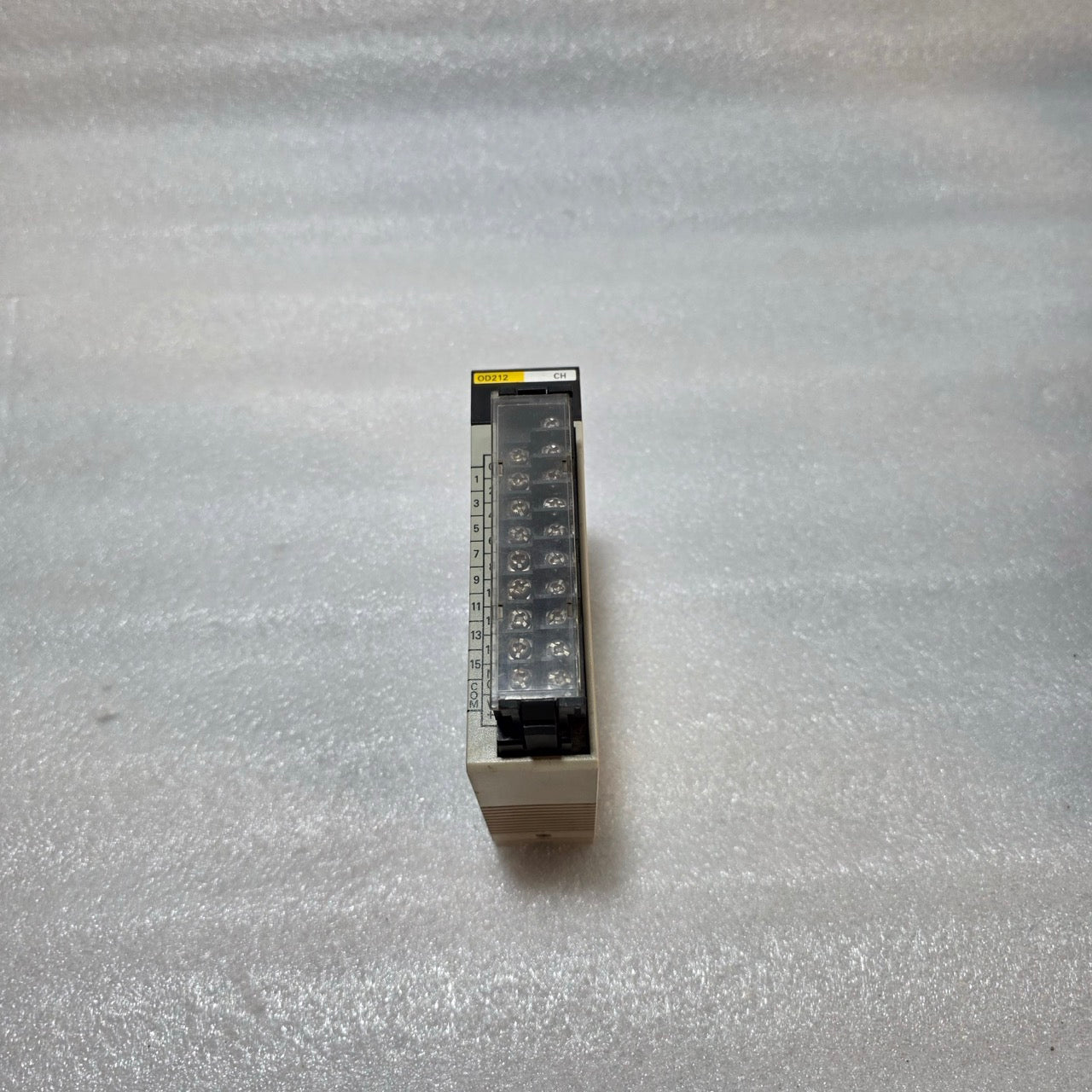 5 UNIT X OMRON C200H-OD212 TRANSISTOR OUTPUT MODULE LOT OF 5 UNIT