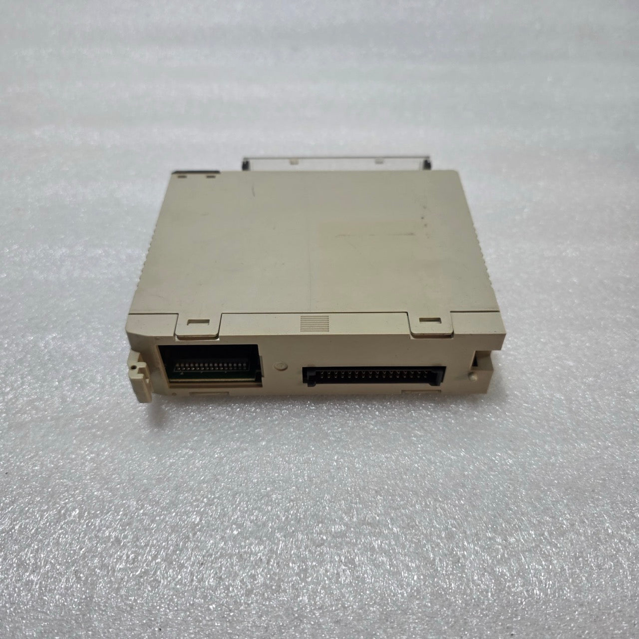 2 UNIT X OMRON C200H-IA122 AC DIGITAL INPUT MODULE LOT OF 2
