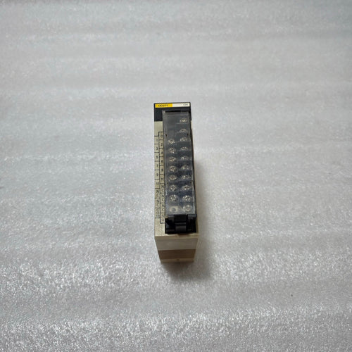4 UNIT X OMRON C200H-OD211 TRANSISTOR OUTPUT MODULE LOT OF 4
