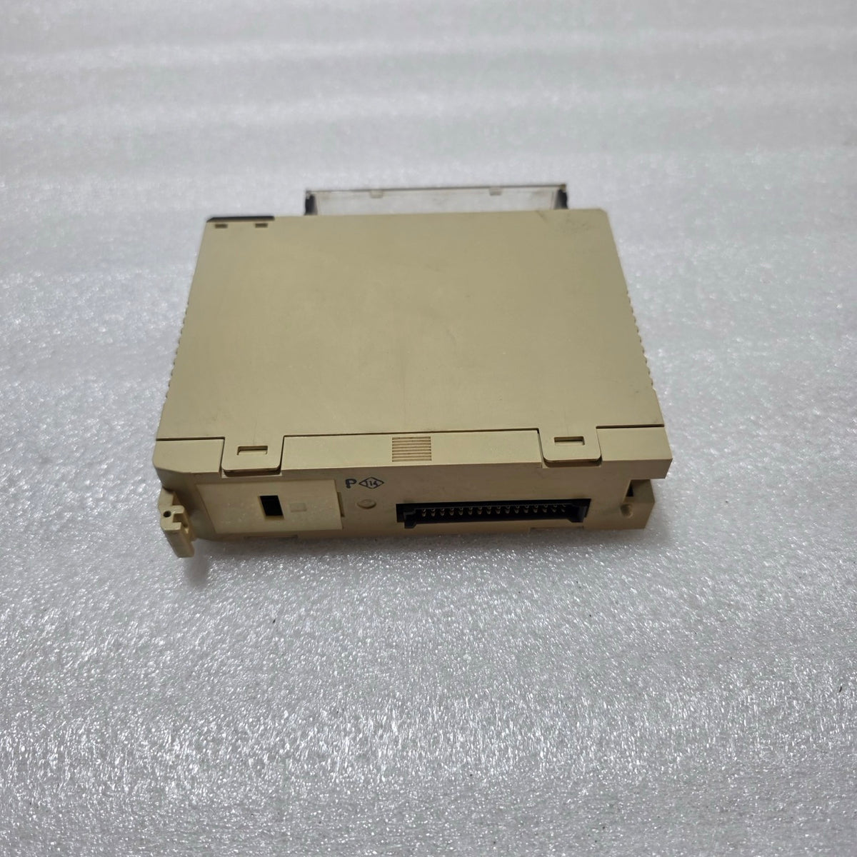 4 UNIT X OMRON C200H-OD211 TRANSISTOR OUTPUT MODULE LOT OF 4