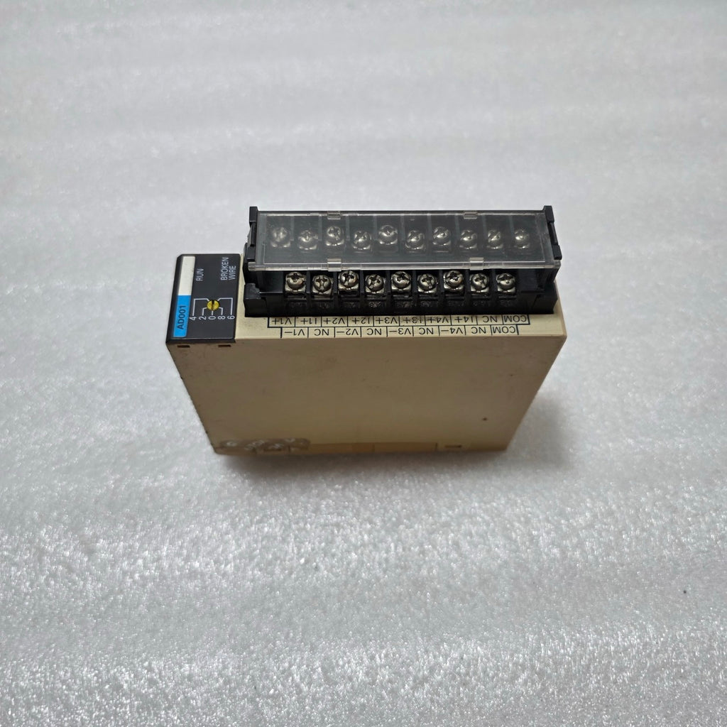 OMRON C200H-AD001 ANALOG INPUT MODULE