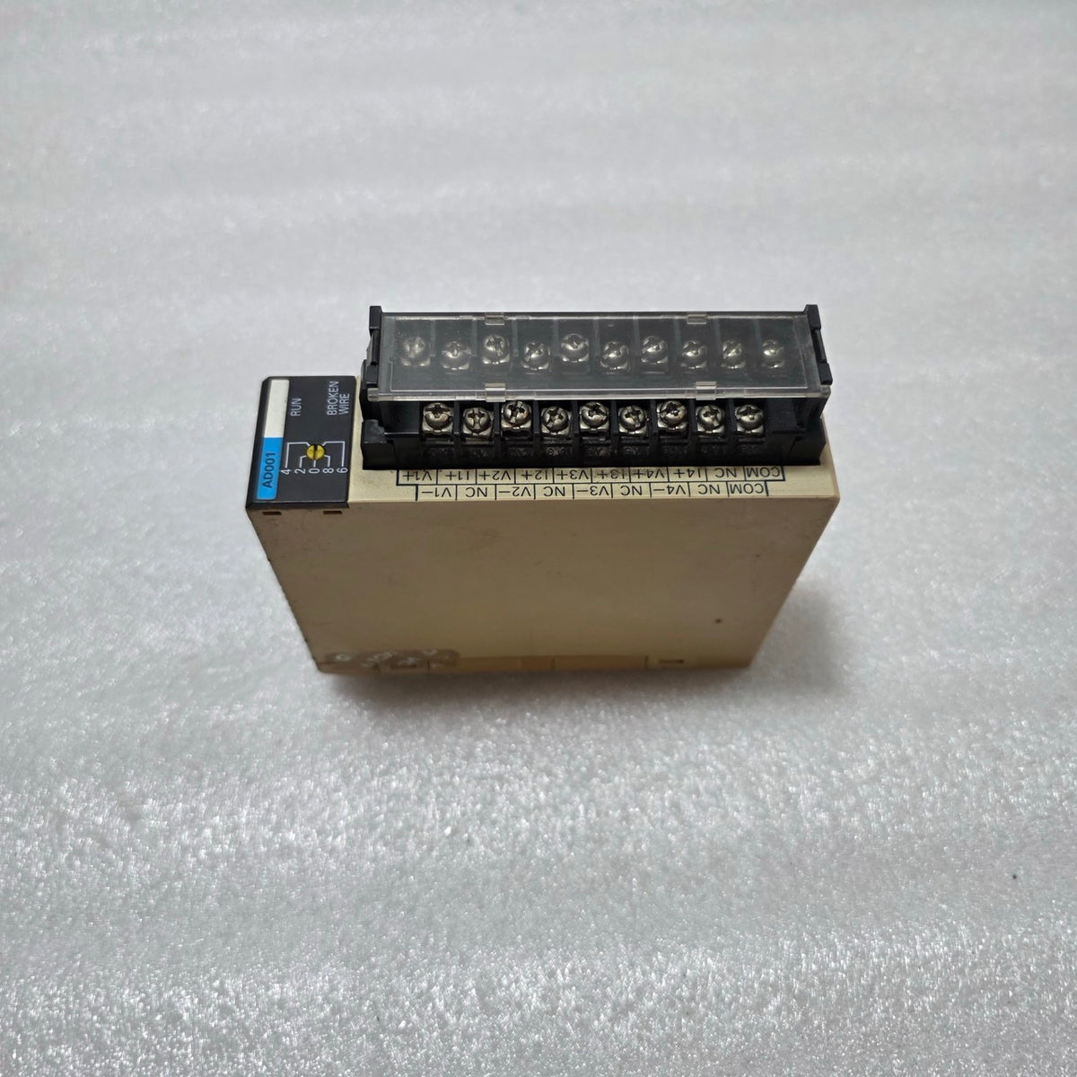 OMRON C200H-AD001 ANALOG INPUT MODULE