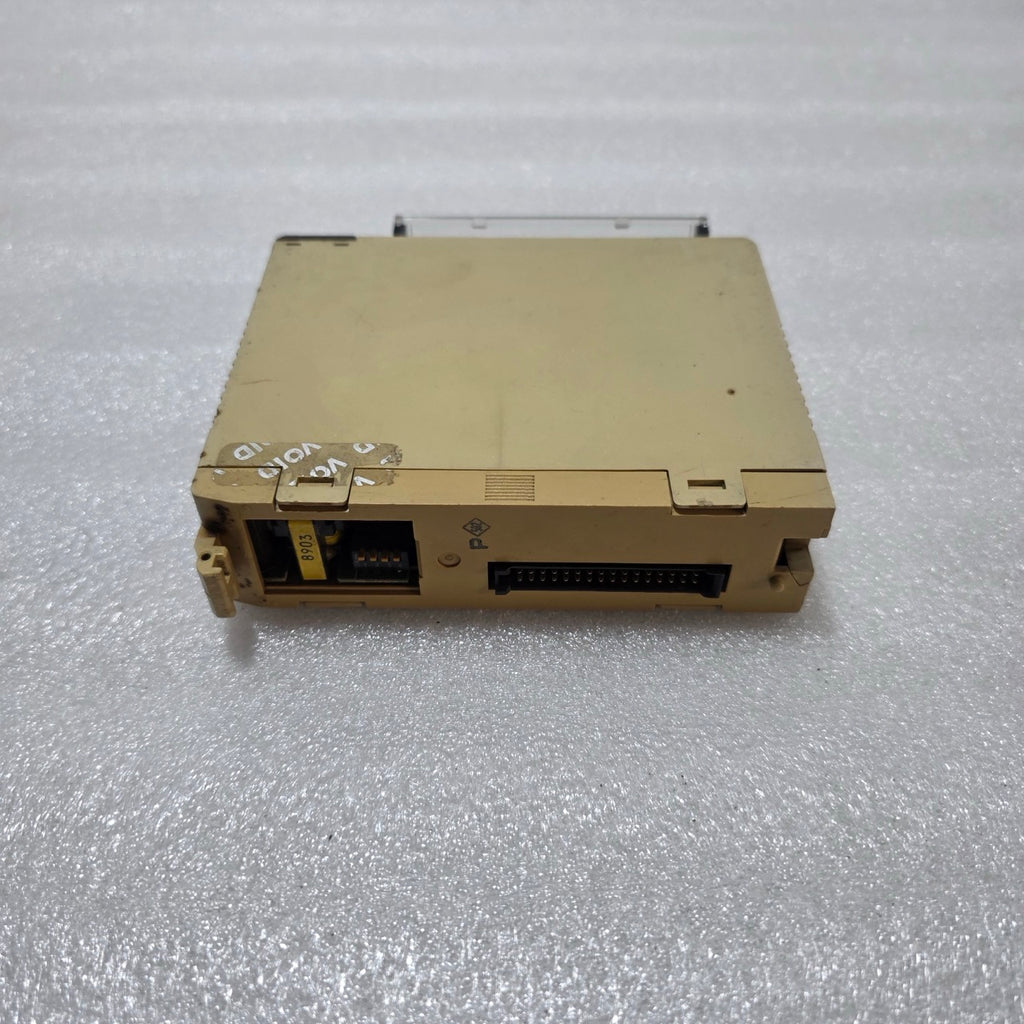 OMRON C200H-AD001 ANALOG INPUT MODULE