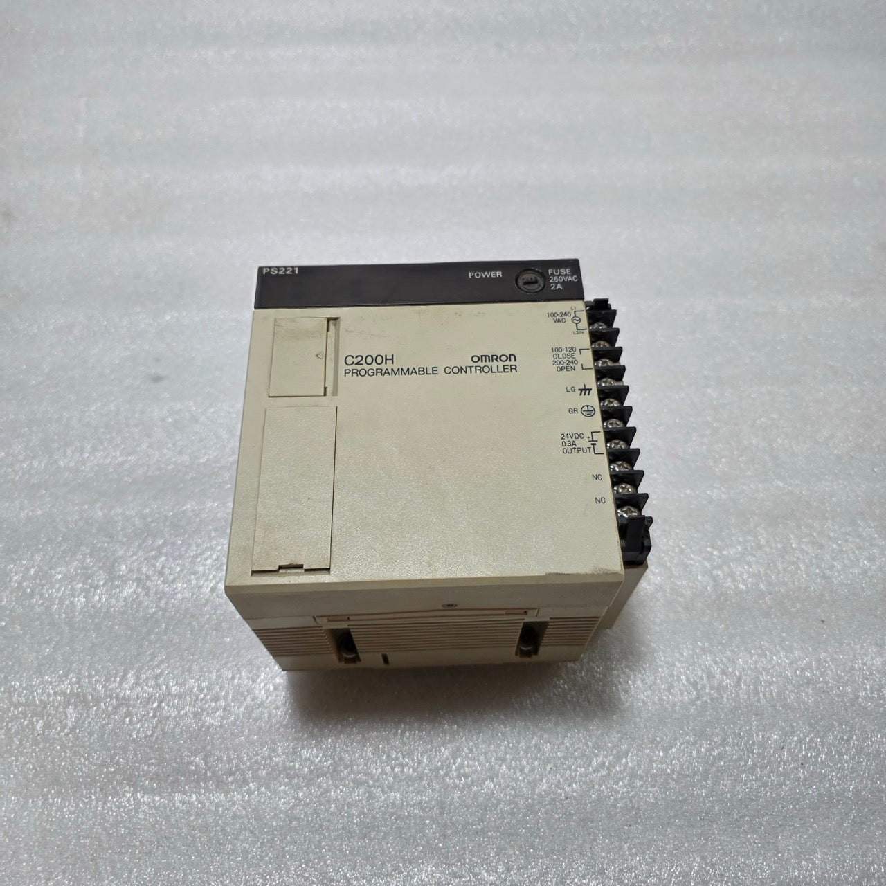 OMRON C200H-PS221 POWER SUPPLY MODULE 100-240VAC